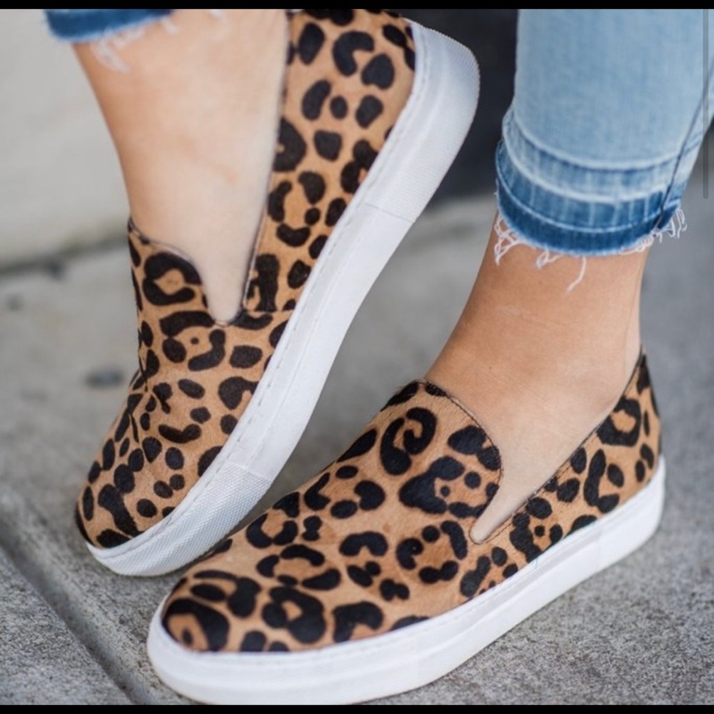 Steve Madden  “Ecentrc” Pong Hair Leopard Slip on Sneaker Shoes Size 9.5